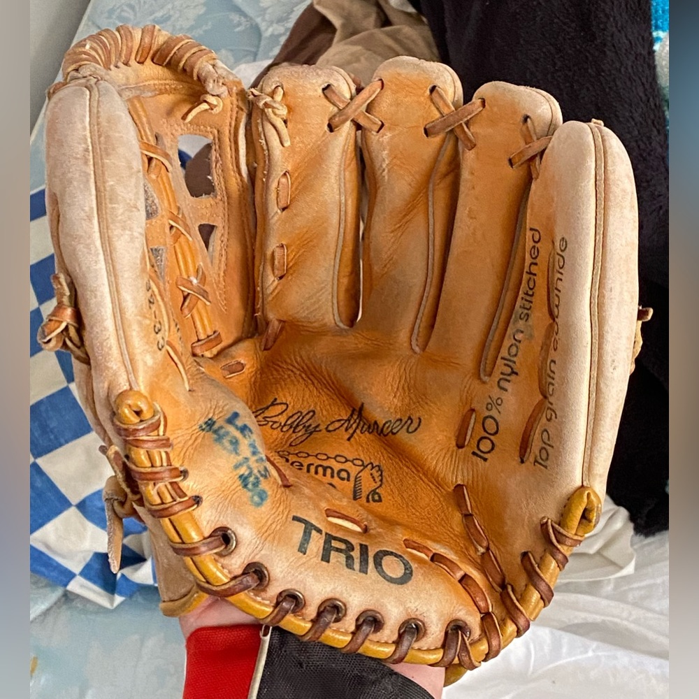 Trio Baseball Glove - Bobby Murcer model 32-33 Cowhide Leather Perma Trap